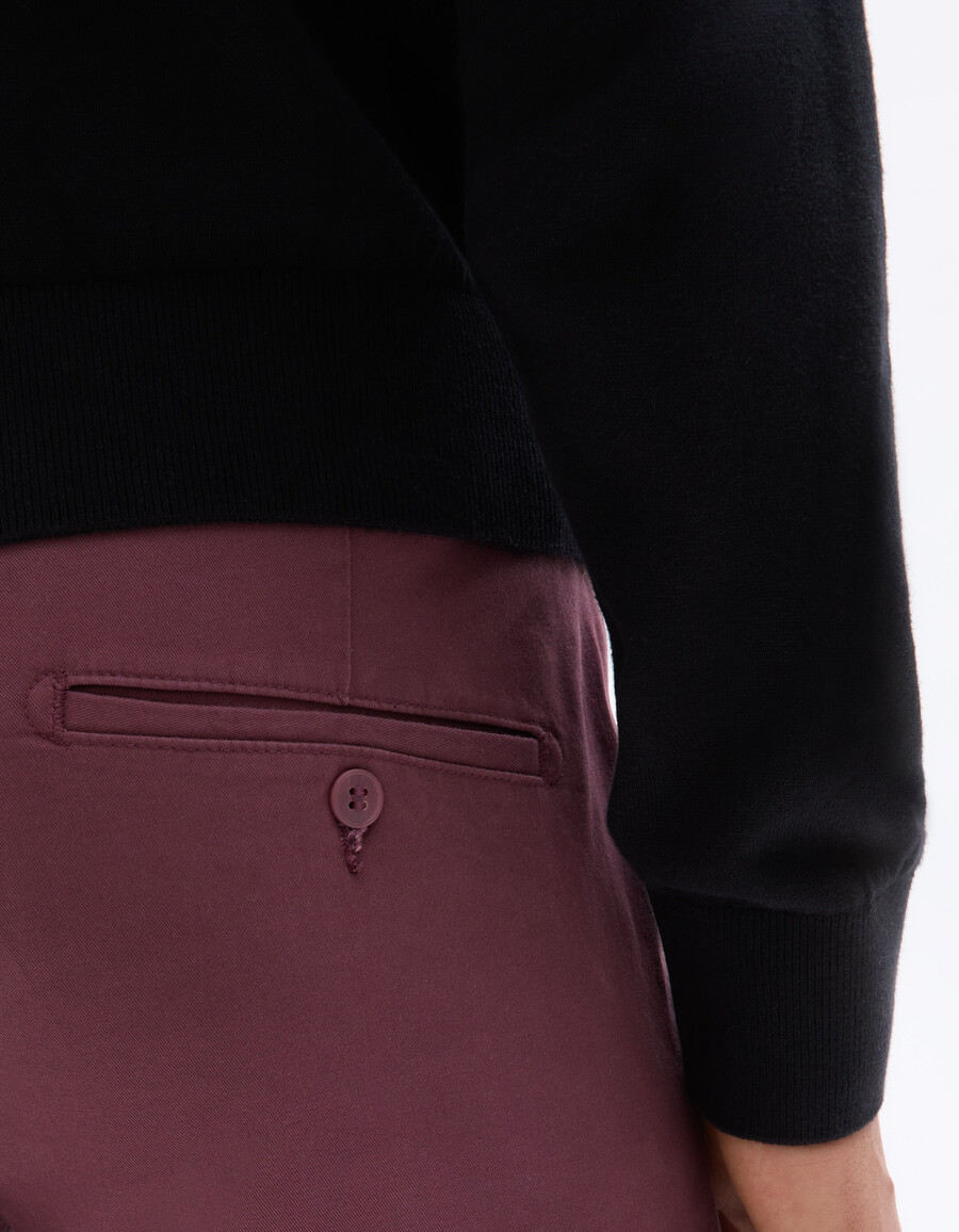 slim-fit chinobyxor i stretchig bomull