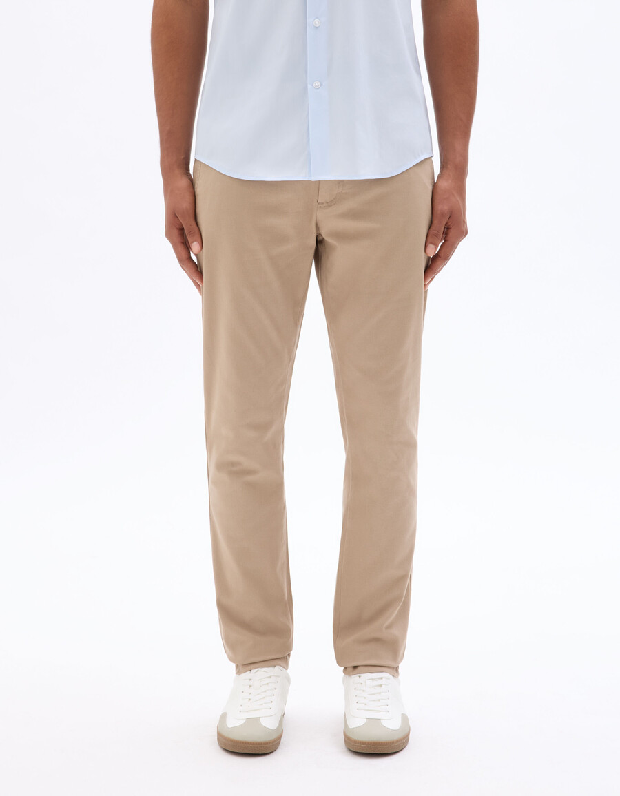 slim-fit chinobyxor i stretchig bomull