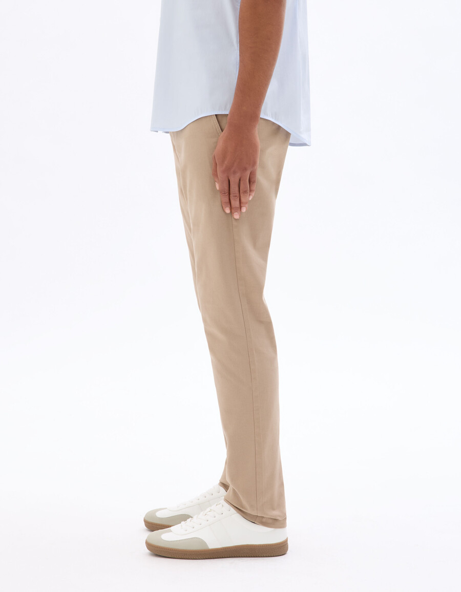 slim-fit chinobyxor i stretchig bomull