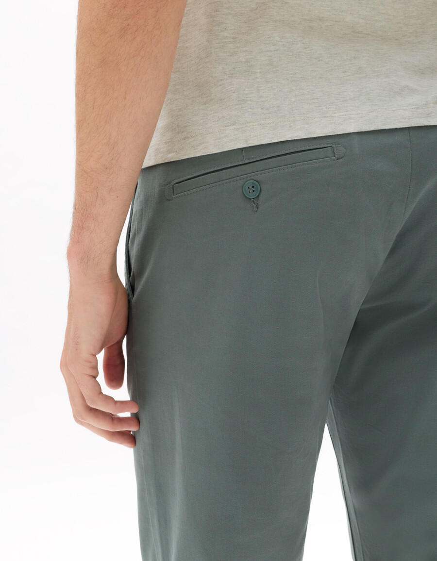 slim fit stretchiga chinosbyxor i bomull