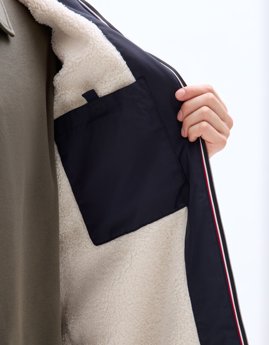 drycore parka med vattenavvisande sherpafodrad huva
