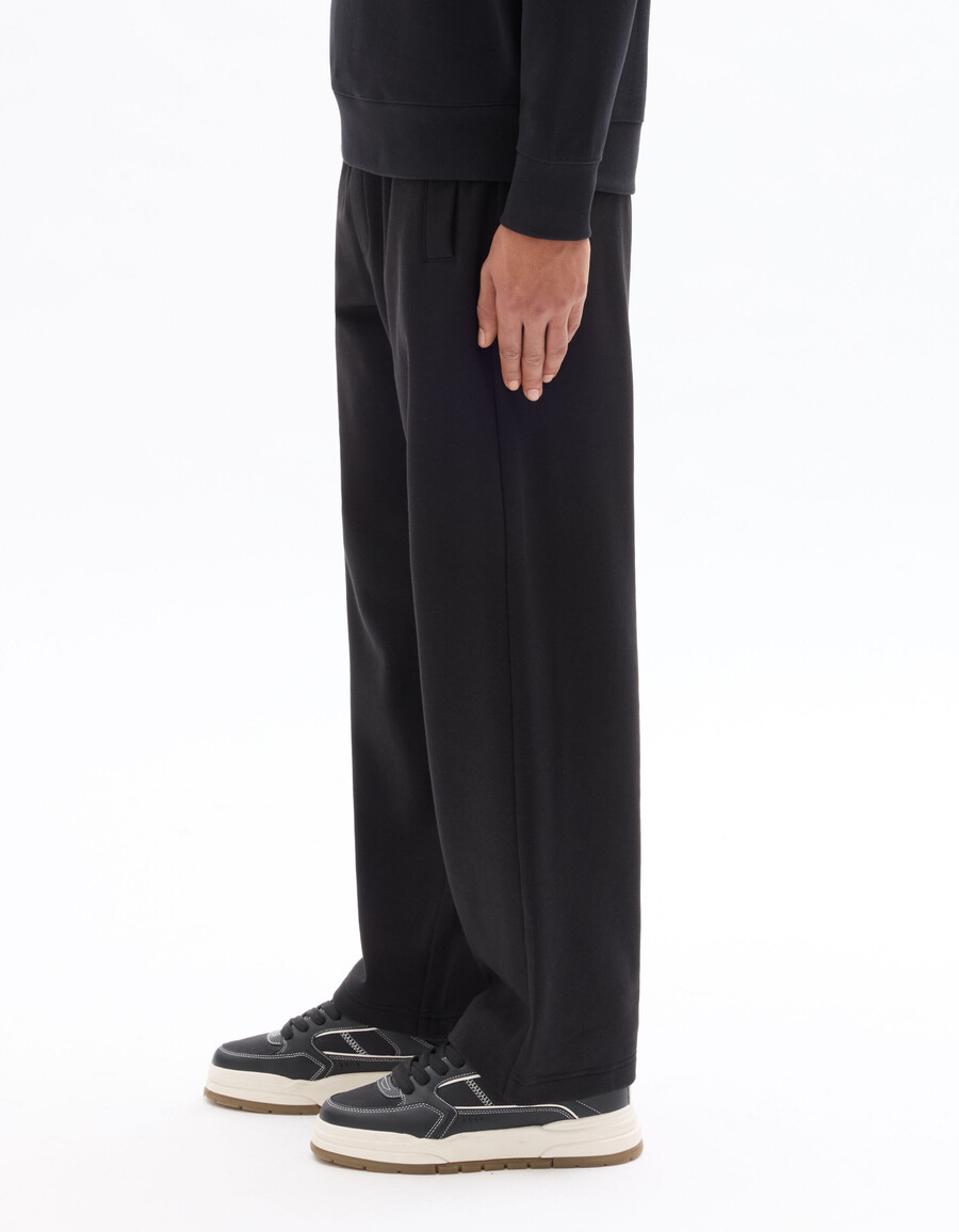 stora joggingbyxor