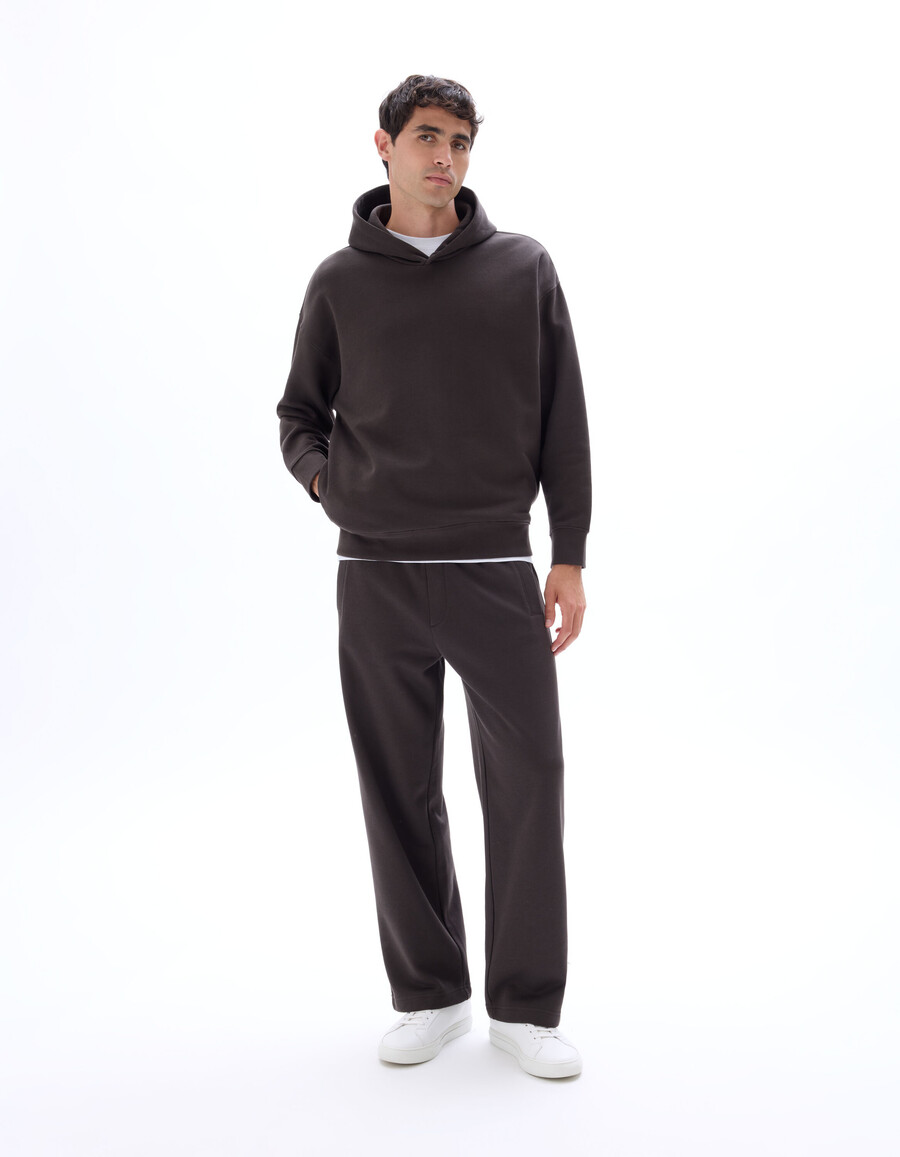 stora joggingbyxor