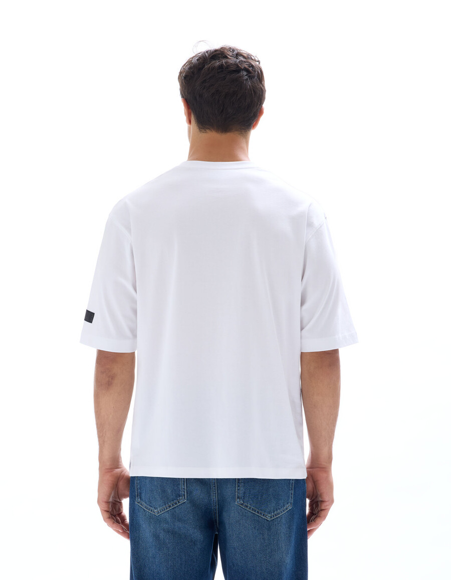 one piece vit oversized t-shirt