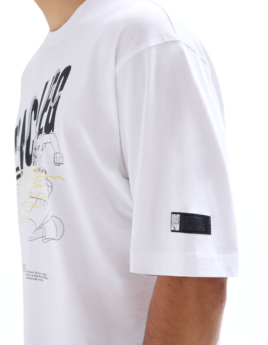 one piece vit oversized t-shirt