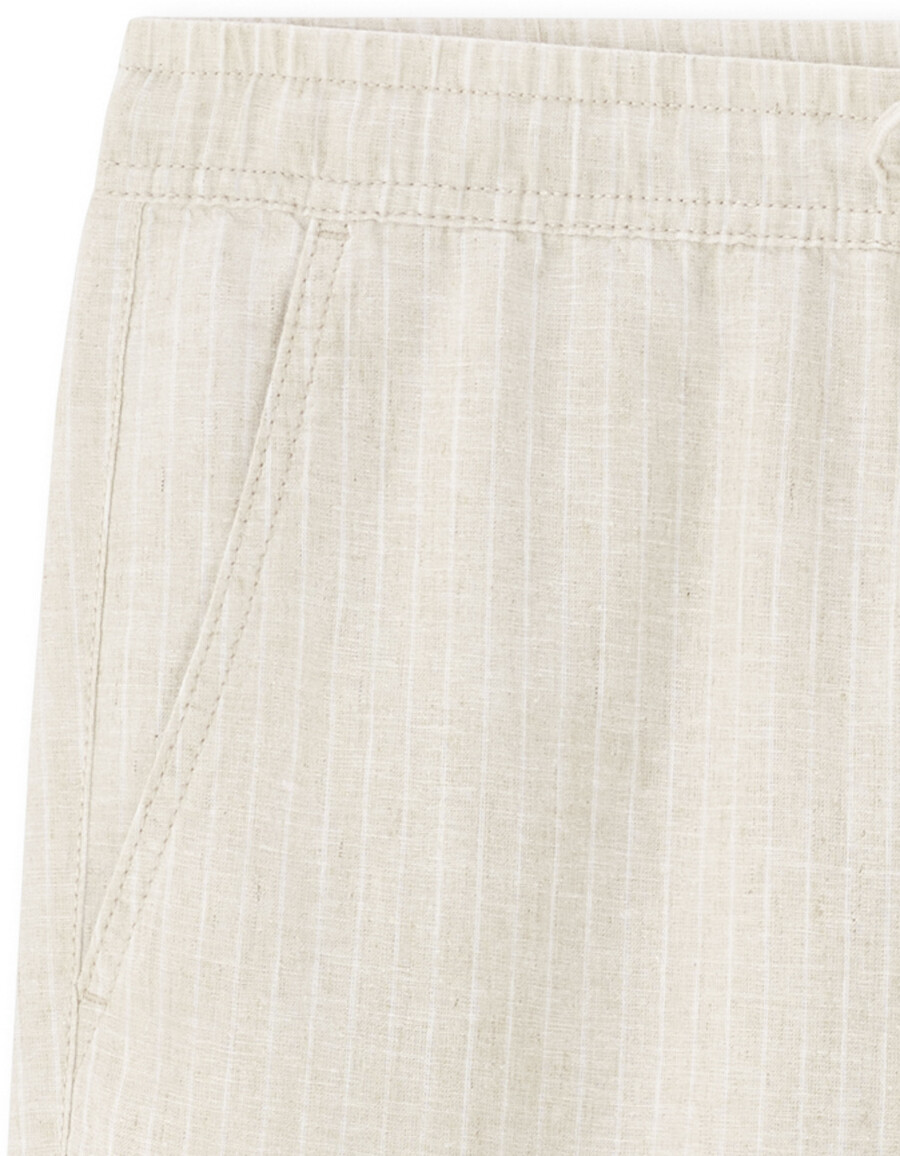 randiga bermudashorts i linne och bomull