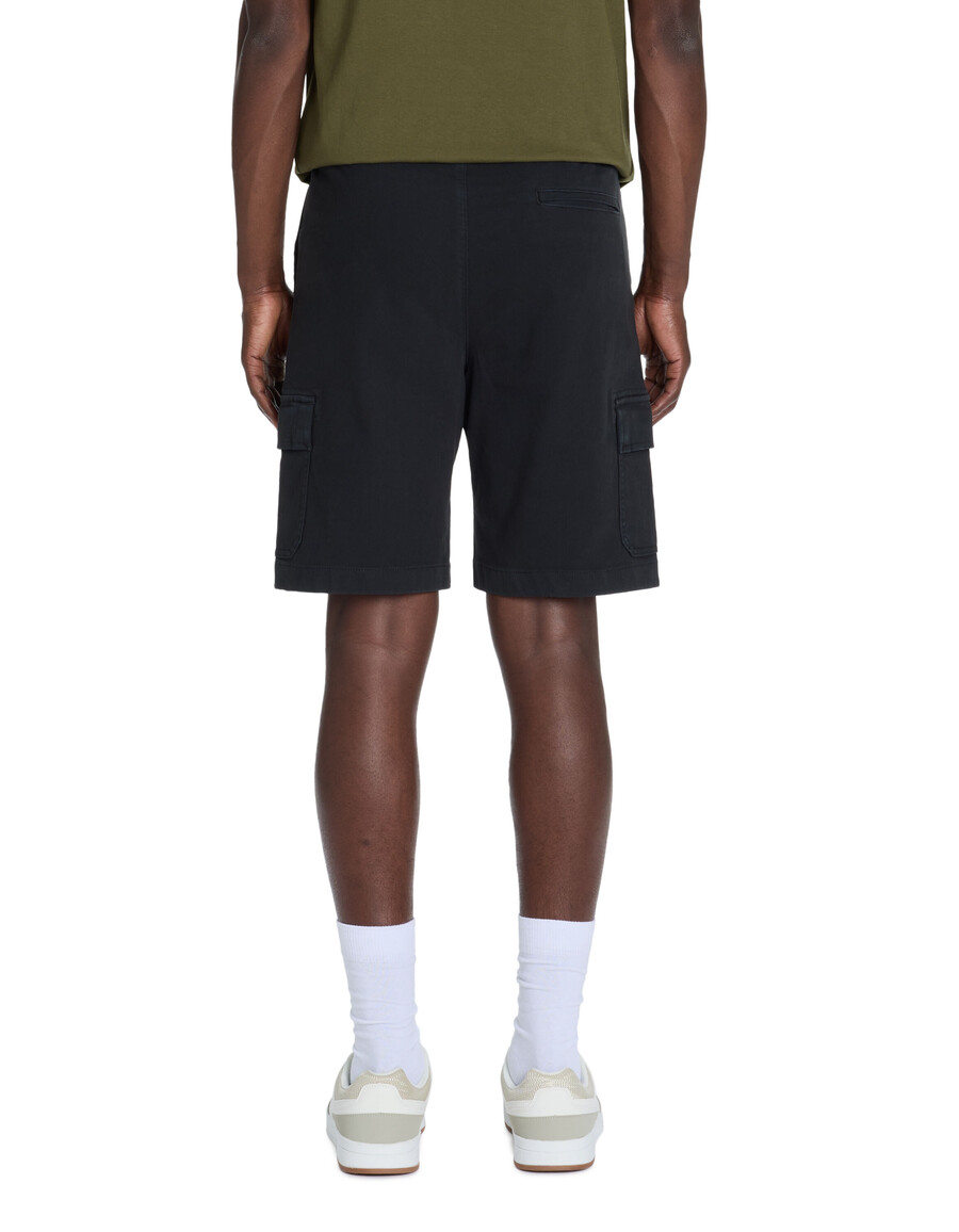 stretchiga cargoshorts i bomull