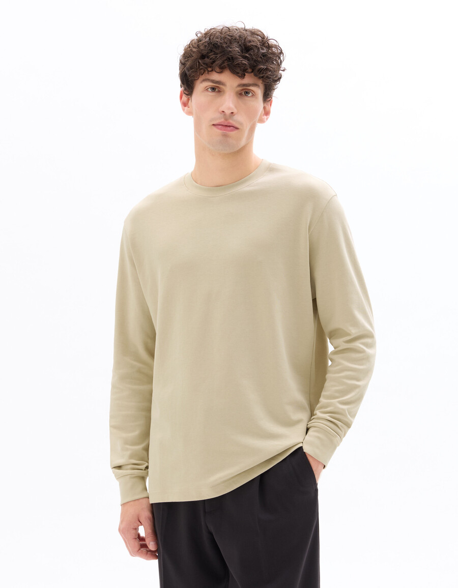 stor långärmad t-shirt