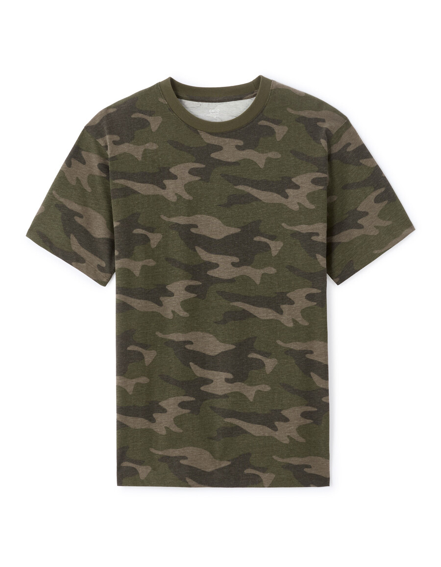 t-shirt med rund hals och normal passform 100 bomull kamouflagemönster